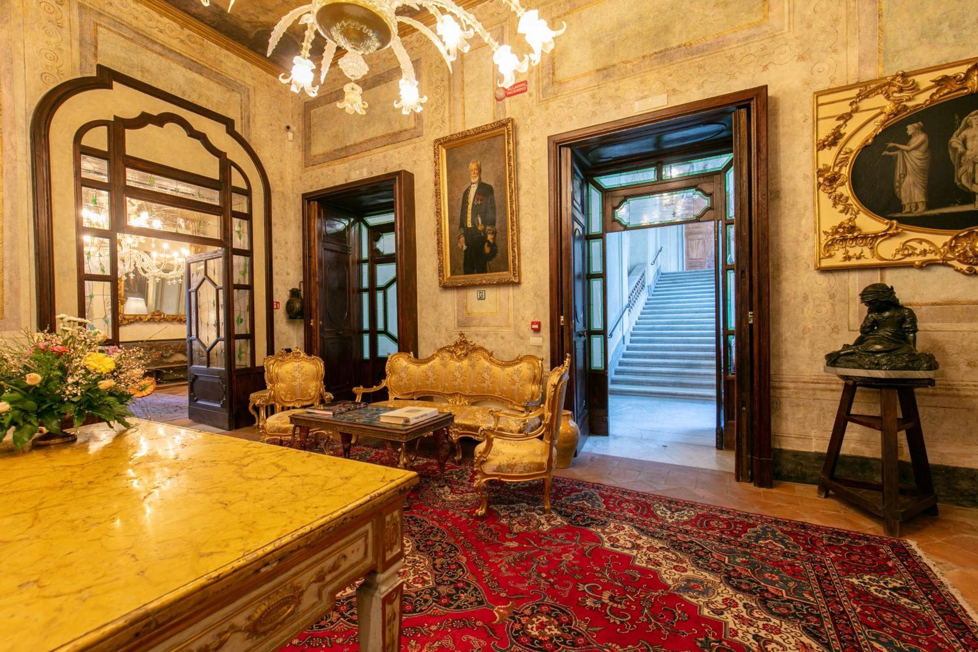 Palazzo Doria Napoli Hotell Exteriör bild